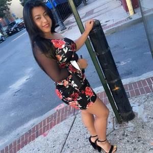 Meet your Posher, Paola